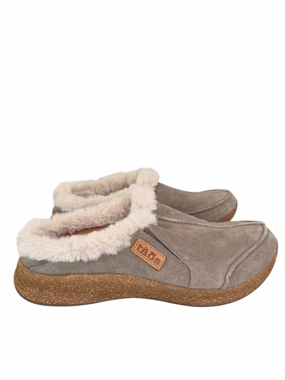 Taos Woman’s Future Cozy Clog Faux Fur Dark Taupe Suede Lining Size 8 - Picture 2 of 10
